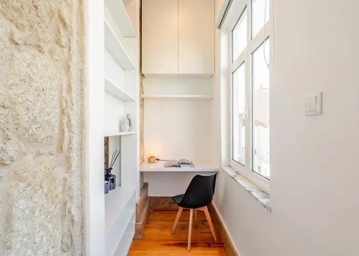 Cozy With Workspace By Hostwise * ポルト